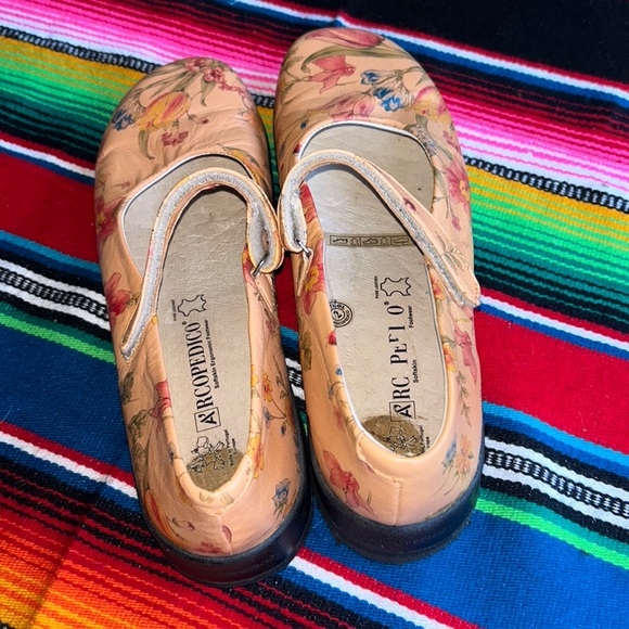 A’rcopedico Scala Mary Jane—Professionally HEIGHT ADJUSTED (1/4 in on right) - Picture 5 of 9